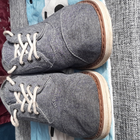 Boys Toms Oxfords - Picture 2 of 6